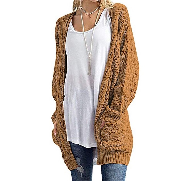 Sweaters - 🆕Chunky Cable Knit Cardigan